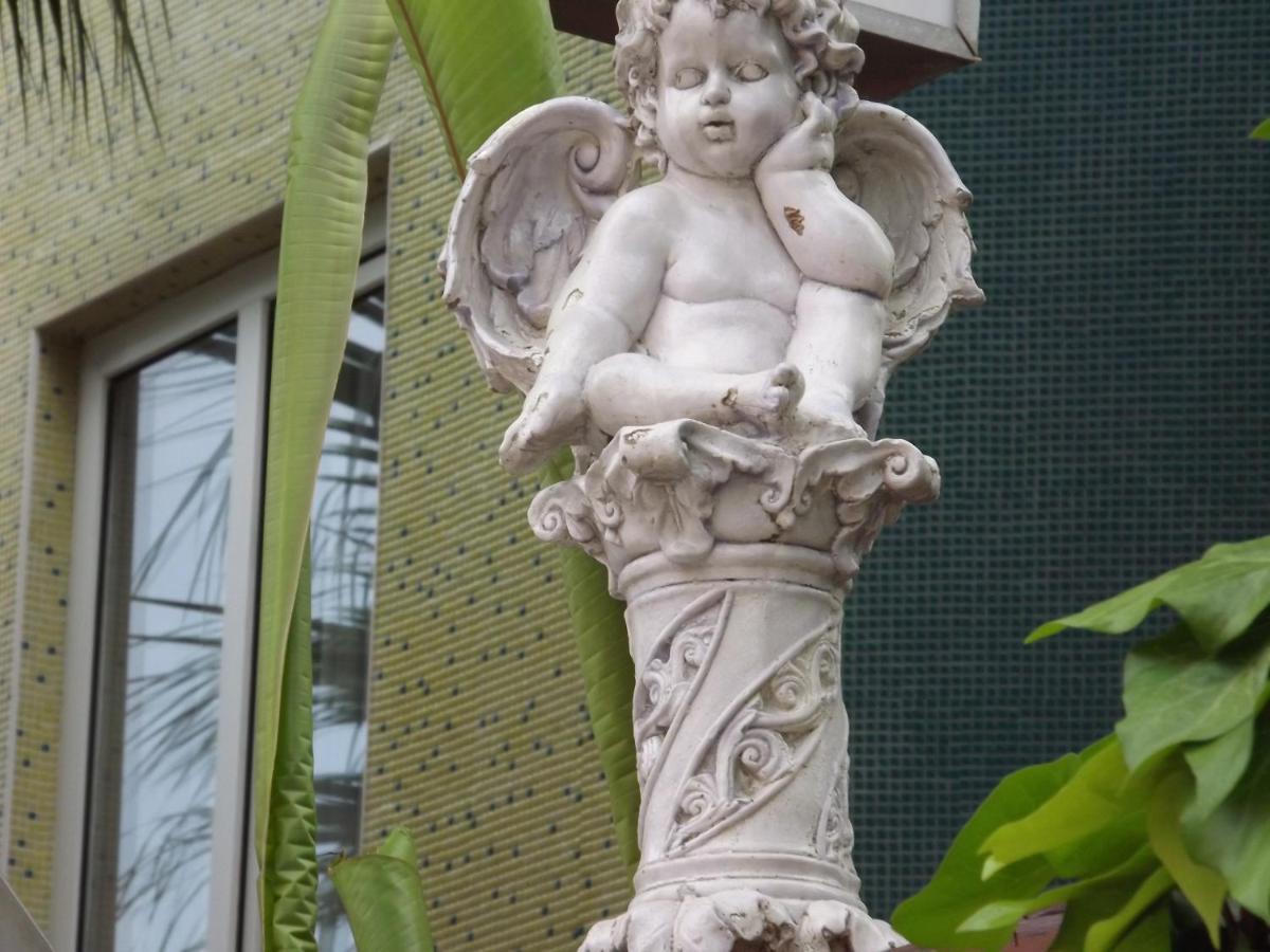 Beyaz Melek Apart Hotel Antália Exterior foto