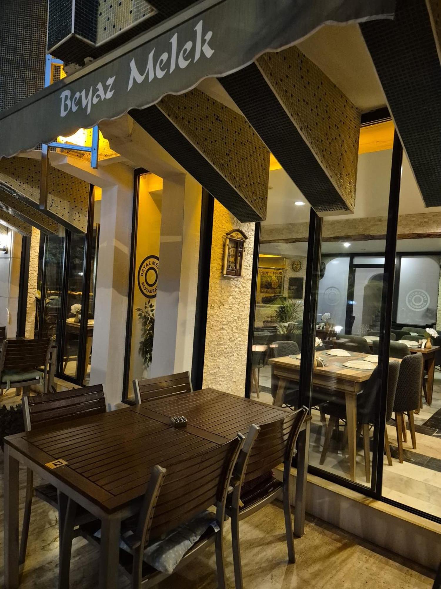 Beyaz Melek Apart Hotel Antália Exterior foto
